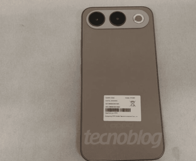 Oppo A7 Pro 5G küresel lansmana yaklaşıyor: İlk gerçek görüntüler ortaya çıktı