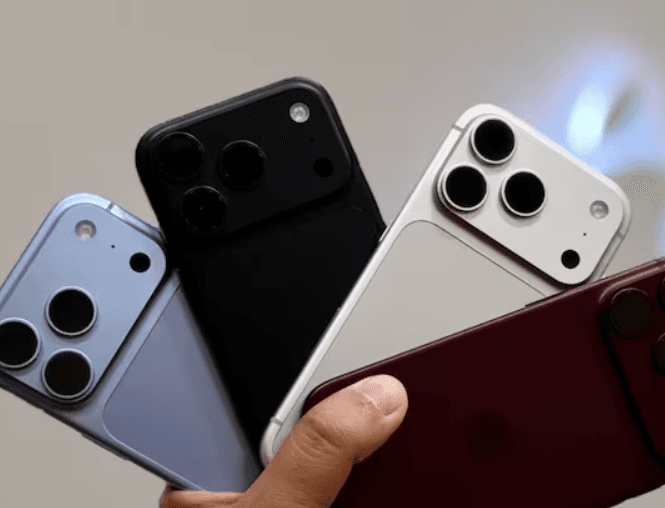 20. yıl iPhone’unda dört kenarı kıvrık cam kalacak, COE ve LTPO+ bu turda geri planda duracak