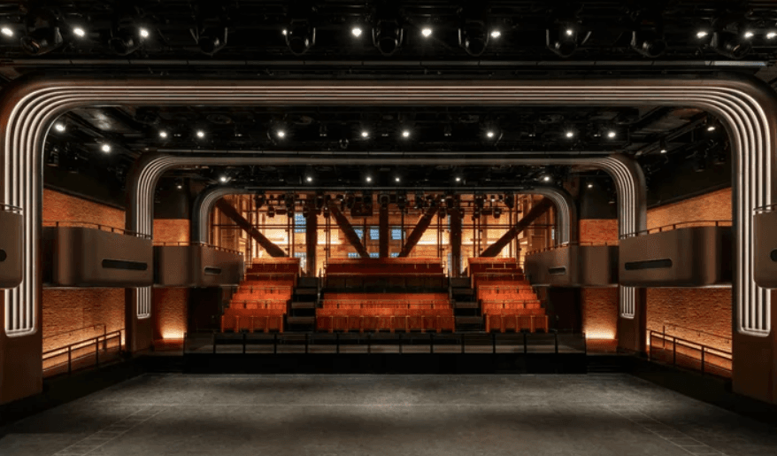 Apple Londra Battersea merkezinde 600 kişilik Apple Music Hall açtı!