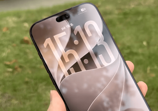 Bazı iPhone 18 Pro’larda telefon kendi kendine kapanıp açılıyor, ilk şüphe ekranın altındaki yeni Face ID’de