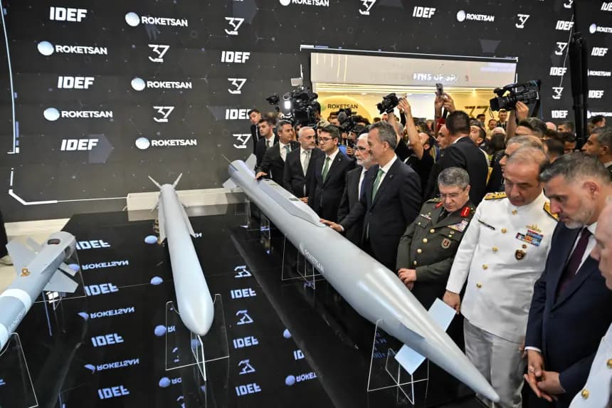 Roketsan'dan IDEF 2025’te güç gösterisi: 6 yeni stratejik sistem tanıtıldı