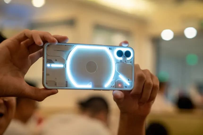 Phone 3 kullanıcıları Android 16'yı erken keşfedecek