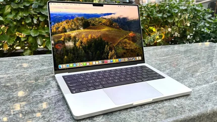 M5 MacBook Pro 2026’da geliyor: Apple’ın OLED hamlesi