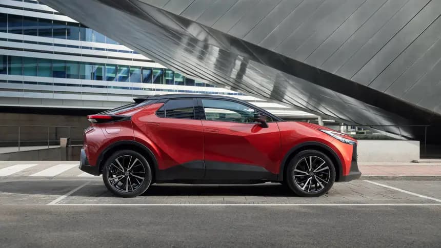 Toyota C-HR elektrikli versiyonuyla geliyor