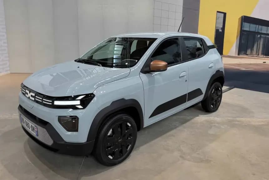 Avrupa’nın en ekonomik elektrikli otomobili Dacia Spring yeniden sahnede