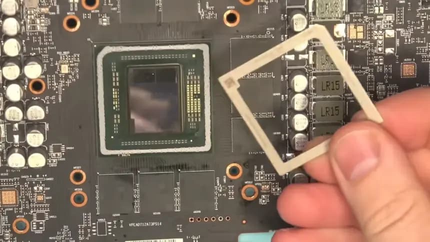Nikotin dolu ekran kartı yenilendi: 17 yıllık ASUS 9800GT yeniden hayata döndü