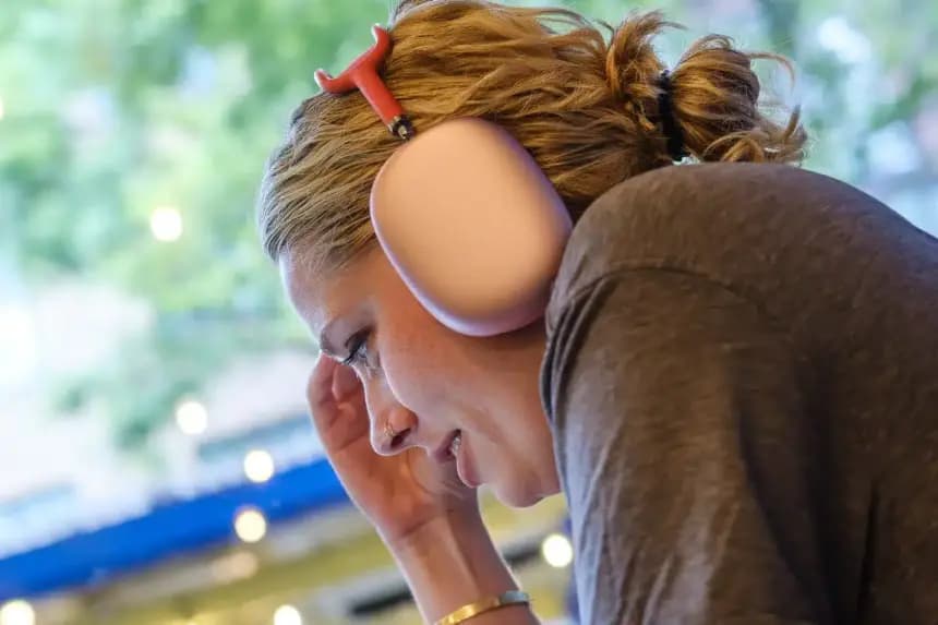 Apple, AirPods Max için Kayıpsız Ses Güncellemesi Yayımladı