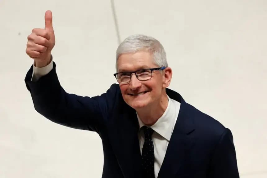 Tim Cook Apple Hisselerini Elinden Çıkarıyor