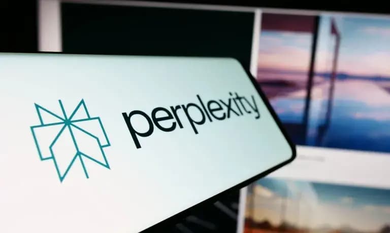 Yapay Zeka Arama Motoru Perplexity, Samsung ve Motorola ile Telefonlar İçin İşbirliği Yapabilir