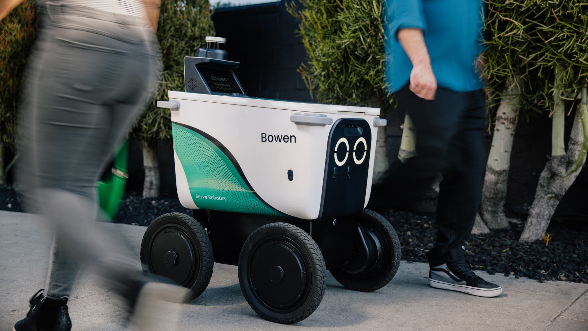 Teslimat Robotlarına Biyometrik Veri Topladıkları Gerekçesiyle Dava Açıldı