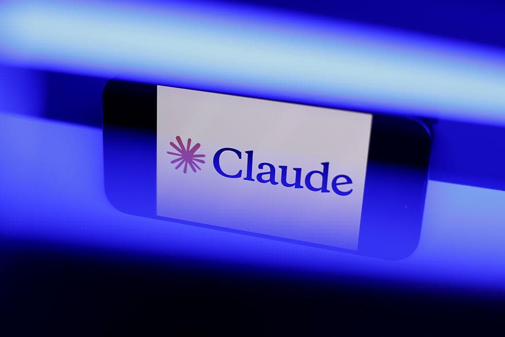 Claude'a Zalim Olmayın: Anthropic'ten Yapay Zekanın Duygusal Durumu Üzerine Yeni Politika
