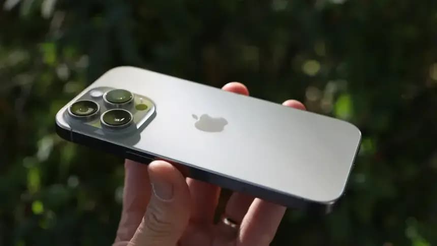 iPhone 17 Pro, Yeni Soluk Gökyüzü Mavisi Rengiyle Gelebilir: Ancak Kesin Değil