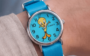 Timex, Tweety Kuşu Kollu ve Parlak Mavi Kadranlı Yeni Looney Tunes Saatini Tanıttı