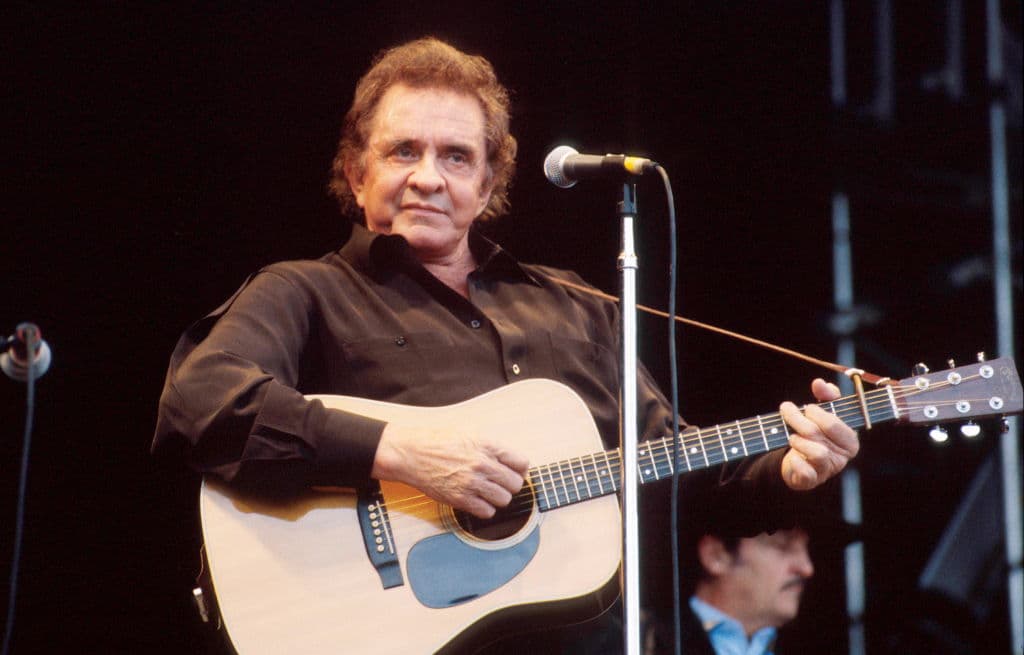 Anthropic ve Suno'ya Madonna, Johnny Cash ve Joni Mitchell Şarkılarını İzinsiz Kullanmaktan Dava