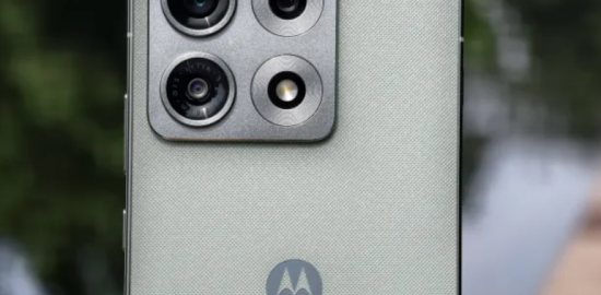 Moto Edge 70 Max incelemesi: Güçlü donanımına rağmen önemli eksikleri var