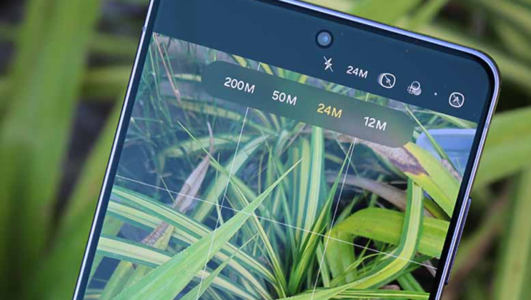 Samsung, kaldırdığı kamera özelliğini geri getirmeyi değerlendiriyor