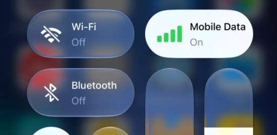 iOS 27 Beta 3 yayınlandı: Siri yenilendi, Liquid Glass tasarımı geliştirildi ve birçok yeni özellik eklendi