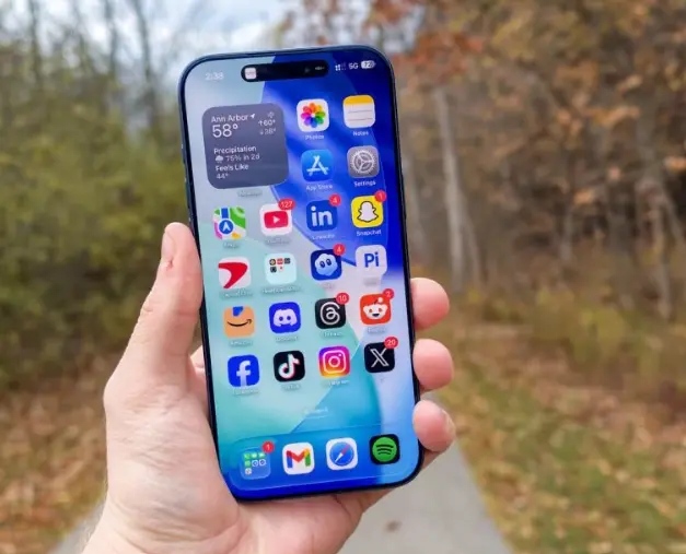 iOS 27 ile Şifreler uygulaması artık zayıf şifrelerinizi otomatik değiştirebiliyor