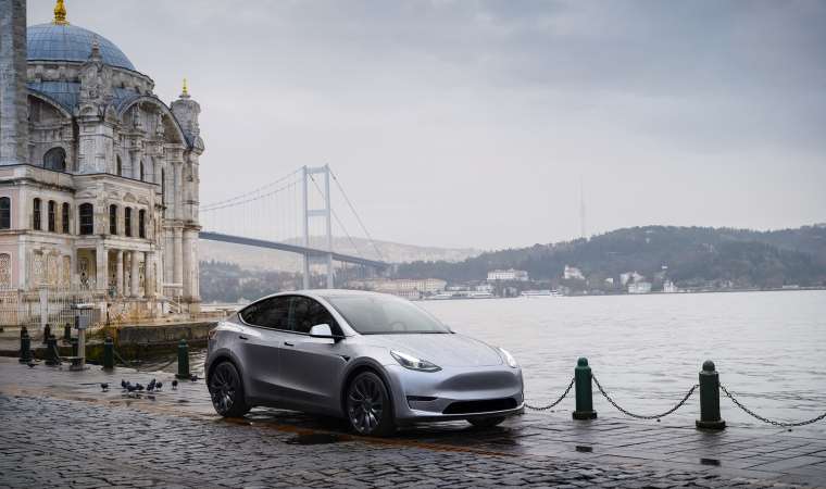 Tesla Model Y Türkiye’ye Özel İnanılmaz Bir İndirim Yaptı