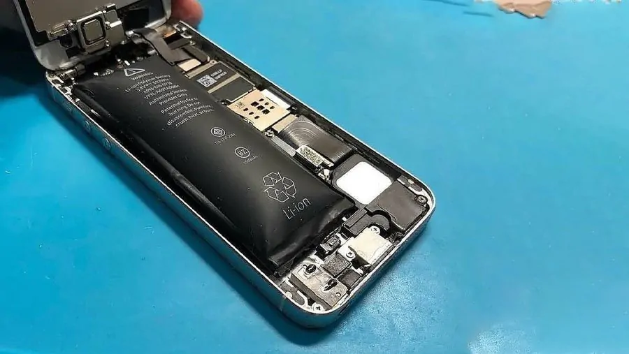 iPhone Batarya Şişmesi: Nedenleri, Tehlikeleri ve Çözümleri