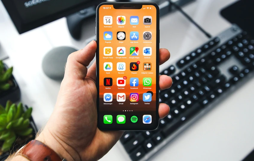 iPhone