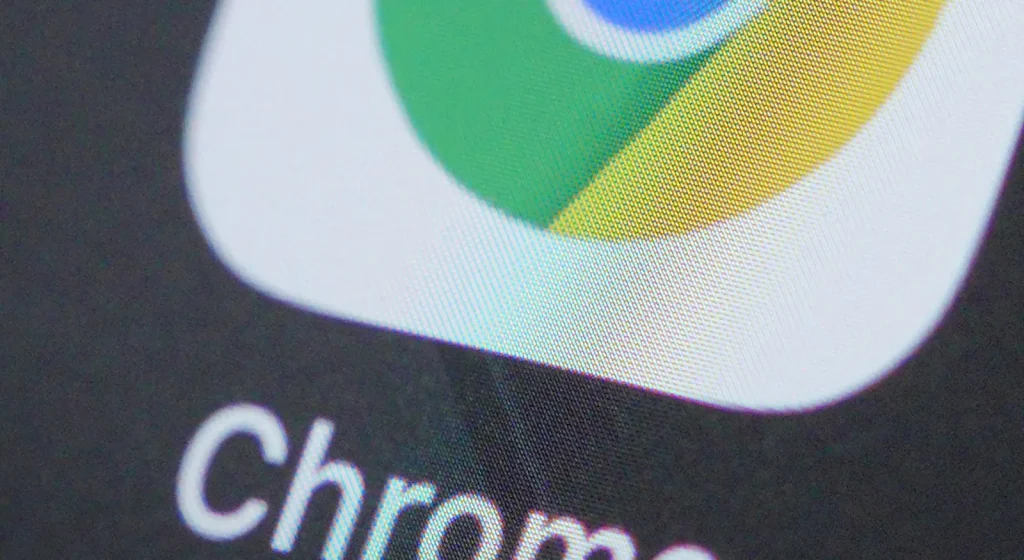 Apple'dan iPhone Kullanıcılarına Uyarı Google Chrome Kullanmayı Bırakın