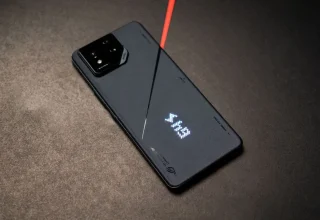 ASUS ROG Phone 9 Ekran Güncellemesi ile Geliyor