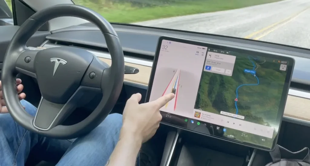 Tesla Full Self-Driving 2025'te Avrupa ve Çin Yollarında