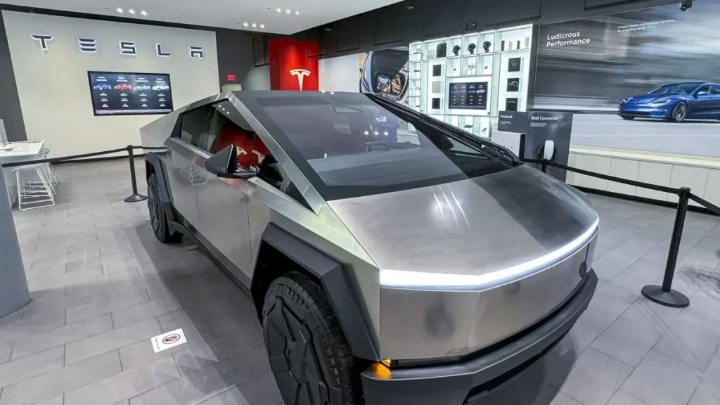 Tesla Cybertruck Kamera Hatasıyla 5. Kez Geri Çağrıldı