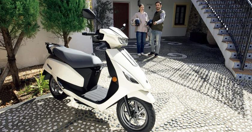 Suzuki-E-Address-Elektrikli-Scooter-Gorseli