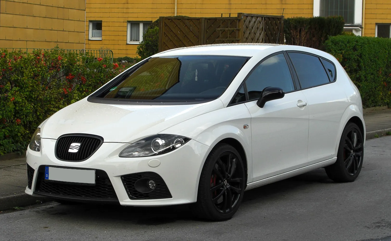 SEAT Leon: Şık ve Performanslı Kompakt Hatchback