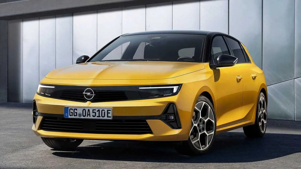 Opel Astra 2025: Yenilikçi Tasarım ve Üstün Teknolojiye Sahip Kompakt Sedan