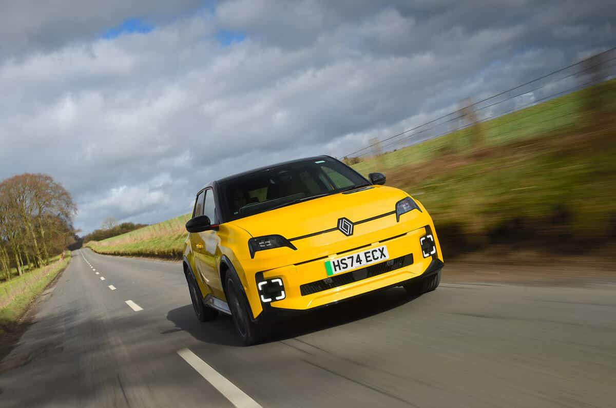 2025 Renault 5 İncelemesi: Efsane Yeniden Doğuyor